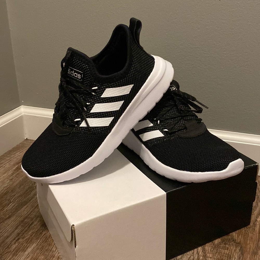 Adidas Lite Racer sneaker, youth 3.5